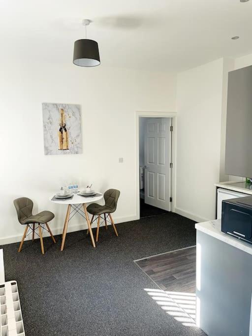 #10Bs 1 Bed Serviced Apartment Дербі Екстер'єр фото